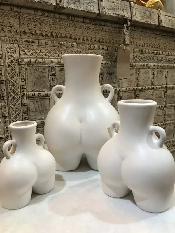 booty vase
