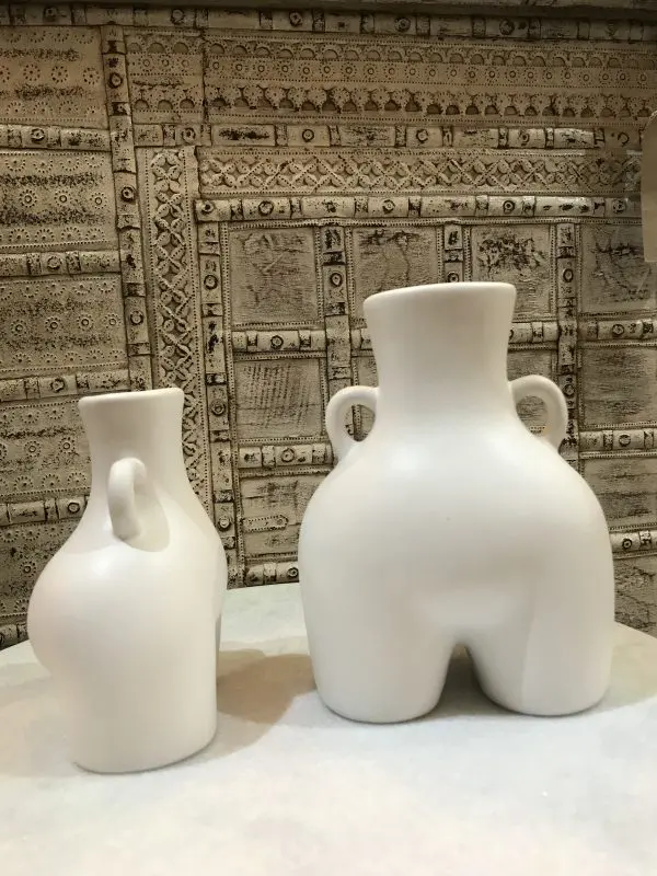 booty vase