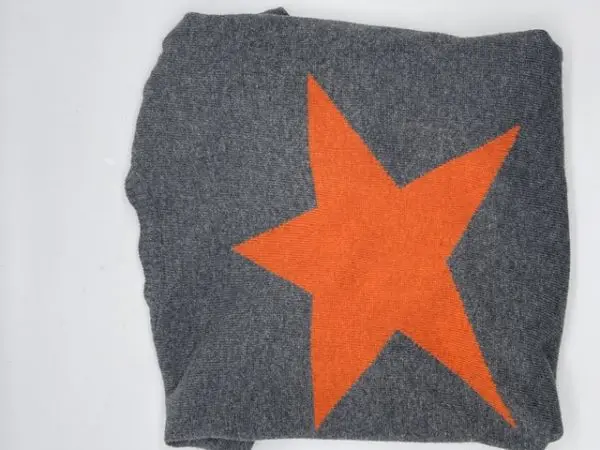 Cashmere Jumper with Star in Multiple Colourways