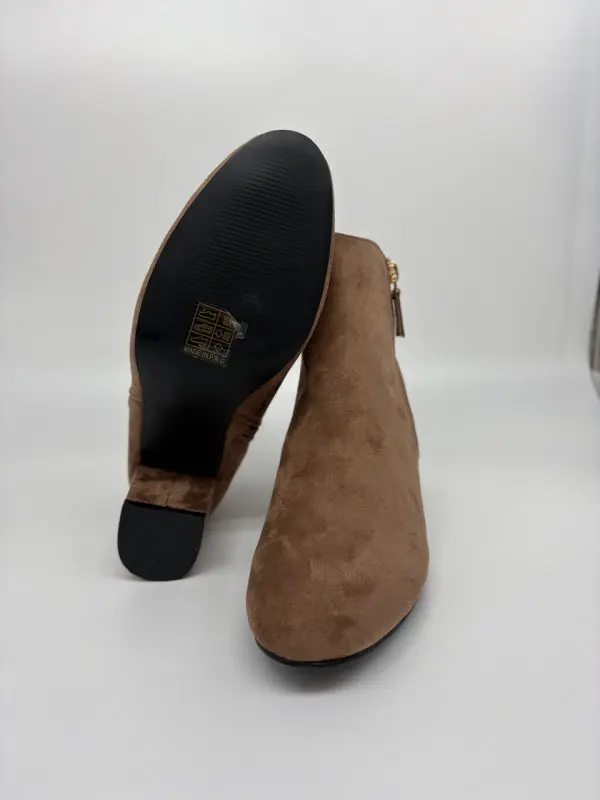 Ankle Boot with Heel in Beige