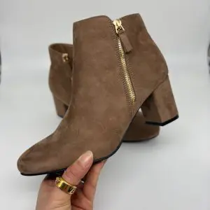 Ankle Boot with Heel in Beige