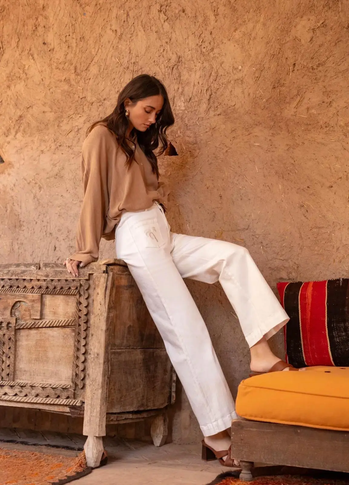 Pocket Symbol Embroidered White Jeans