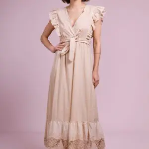Long sleeveless dress with Claudian embroidery