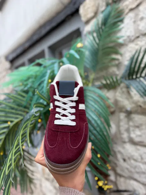 Platform Trainer in Wine Red