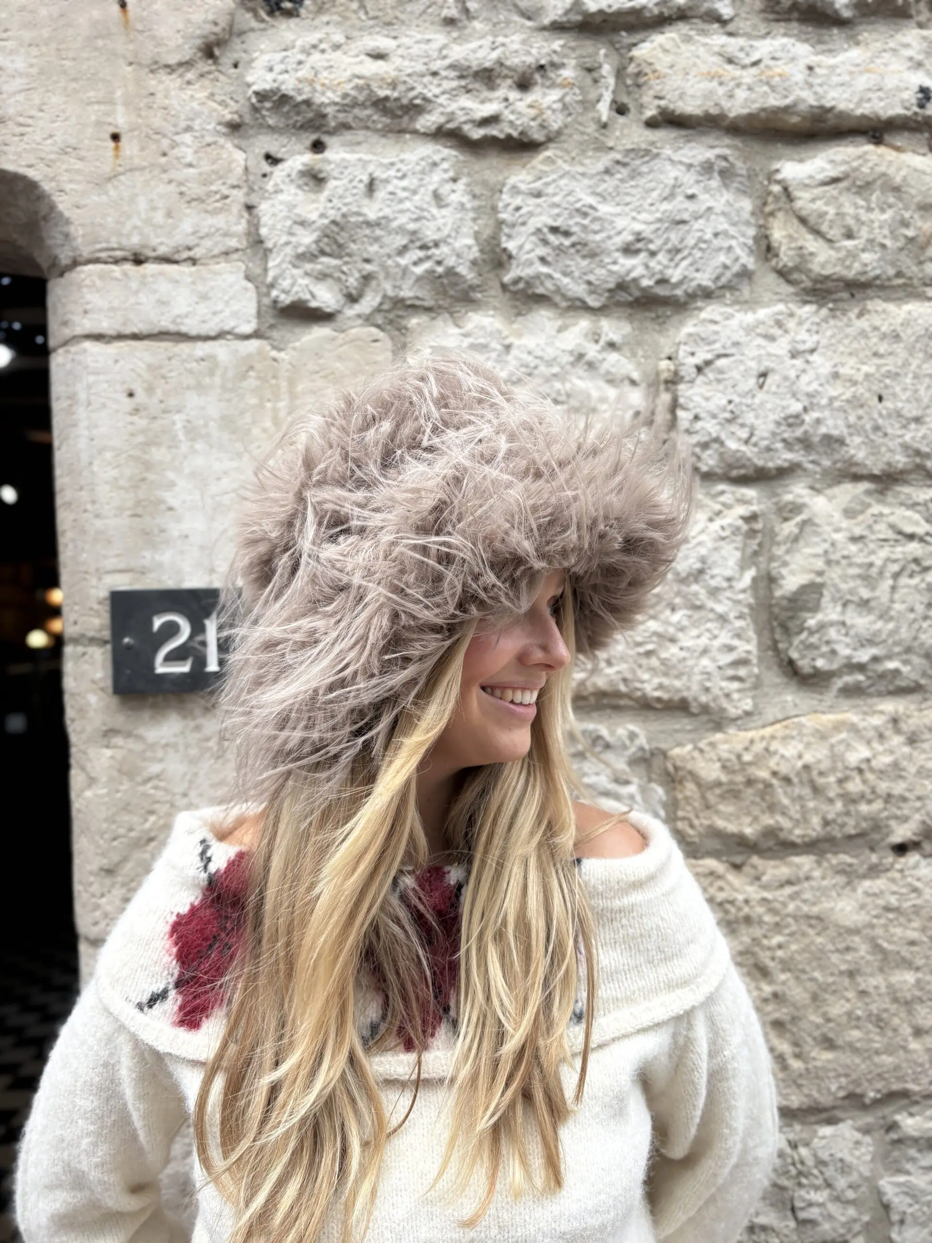 Shaggy Hat in 3 Colours