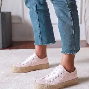 EMBROIDERY ANGLAISE HESSIAN TRAINER