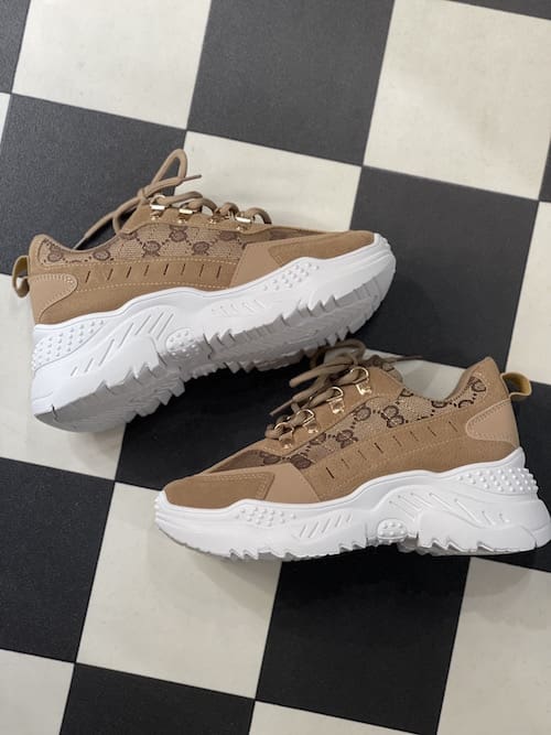 camel chunky trainers