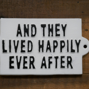 Cast Iron ‘Happily Ever After’ sign