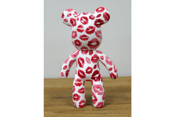Small Kiss Bear - Image 3