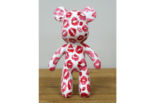 Small Kiss Bear