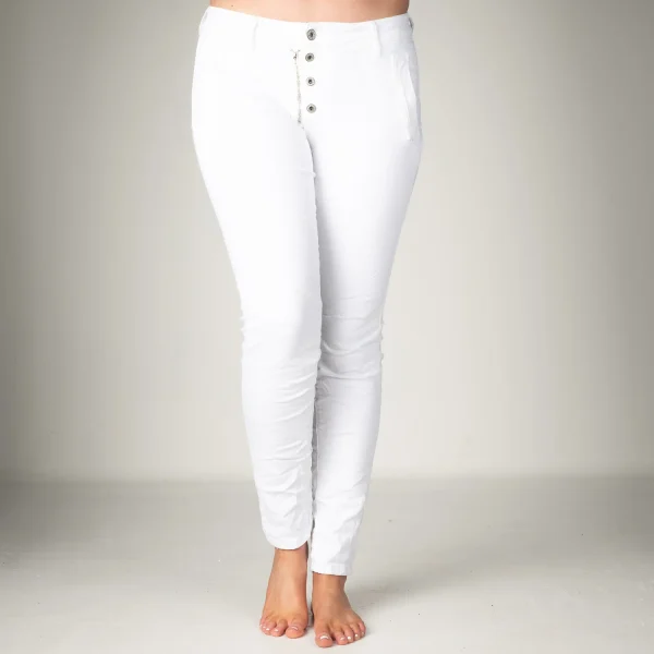 white melly jeans
