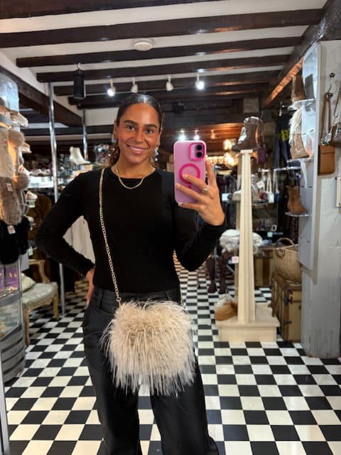 Small Shaggy Bag with Long Chain in 2 Colours