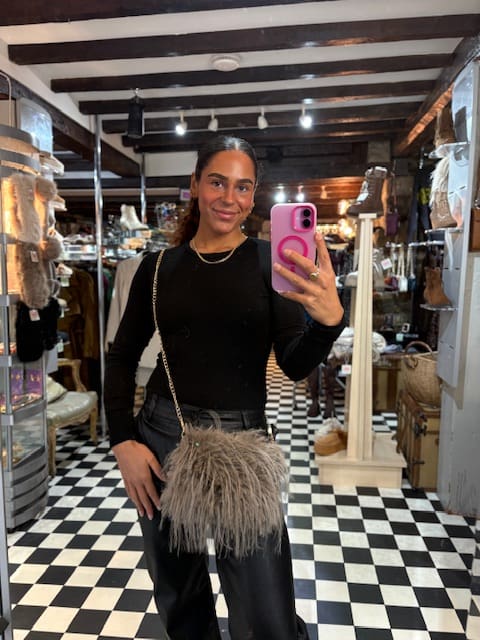 Small Shaggy Bag with Long Chain in 2 Colours