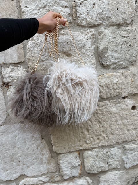Small Shaggy Bag with Long Chain in 2 Colours