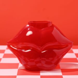 THE FEEL GOOD CLUB GLASS LIPS VASE