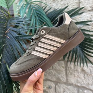 5 Stripe Trainer in Green